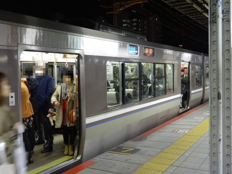 神戸駅でJRの旅は終了