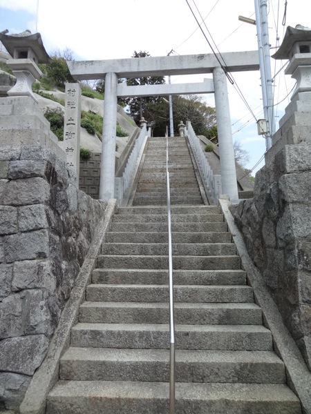 土御前神社に行く階段