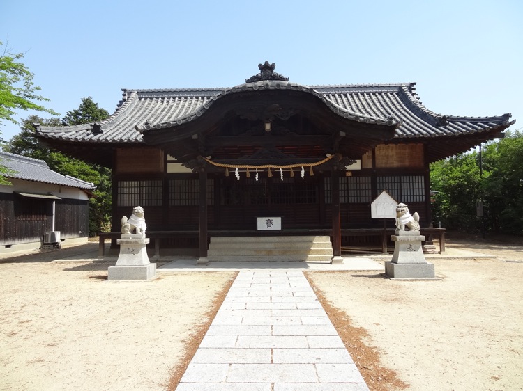 直島の八幡神社の本殿
