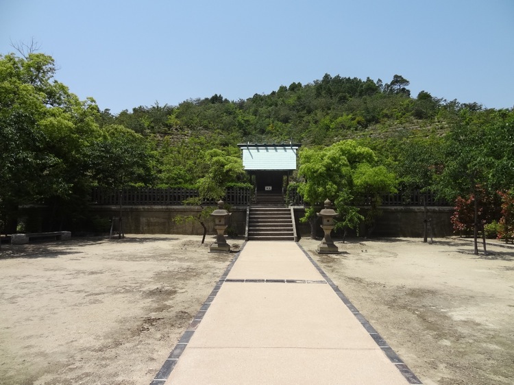 直島の山神社
