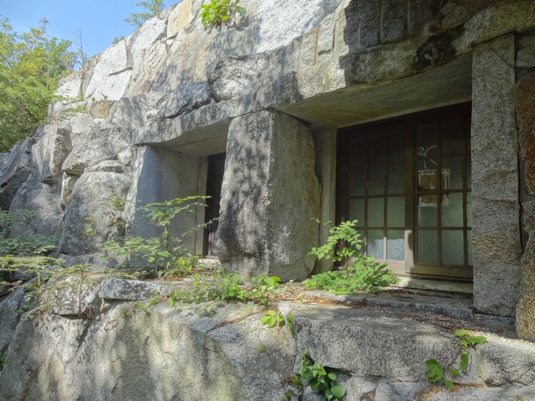 木里神社の壁