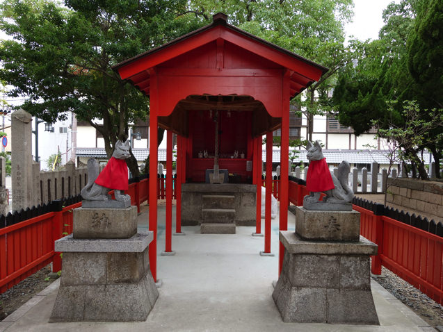 清盛塚の神社