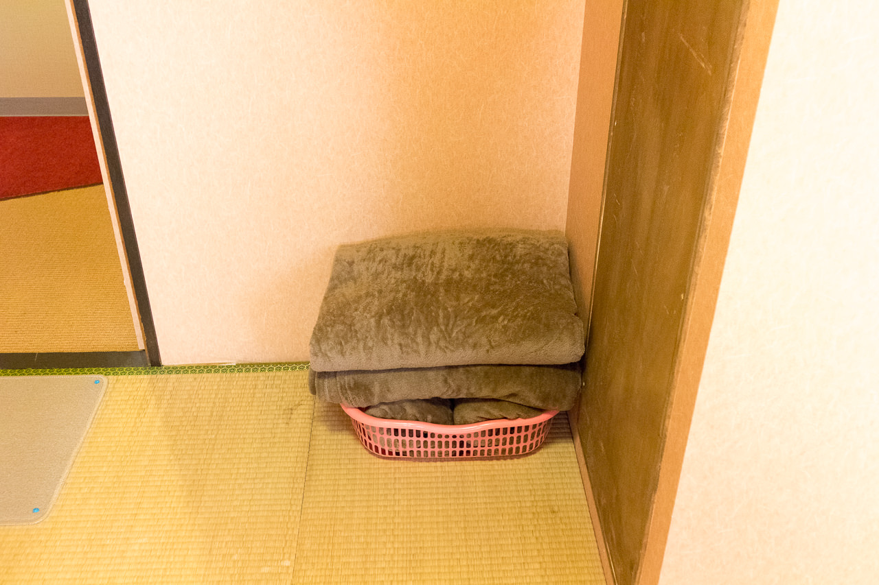 カオサン札幌の部屋の毛布