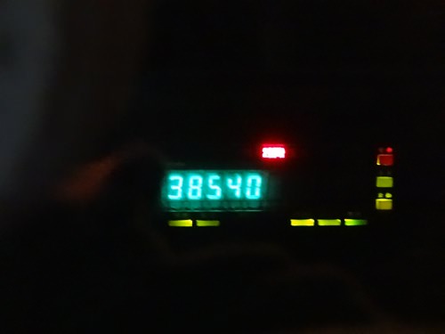 タクシーのメーター、こんな数字、2度と見ることはないだろう・・・