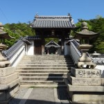 直島の本村地区にある極楽寺の歴史について