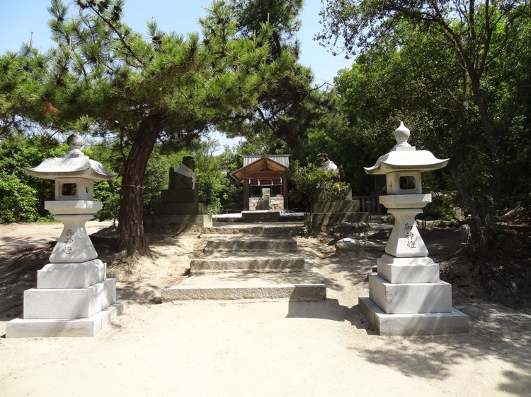 直島の護王神社の入り口