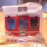 三木のパン屋「ピストリーナマツヤマ」では電車パンが販売されている