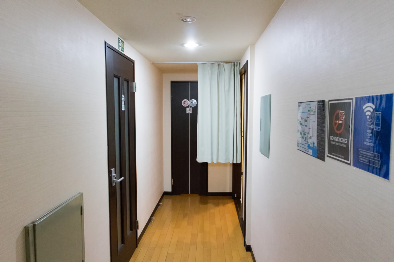 Tokyo-House-Innの廊下